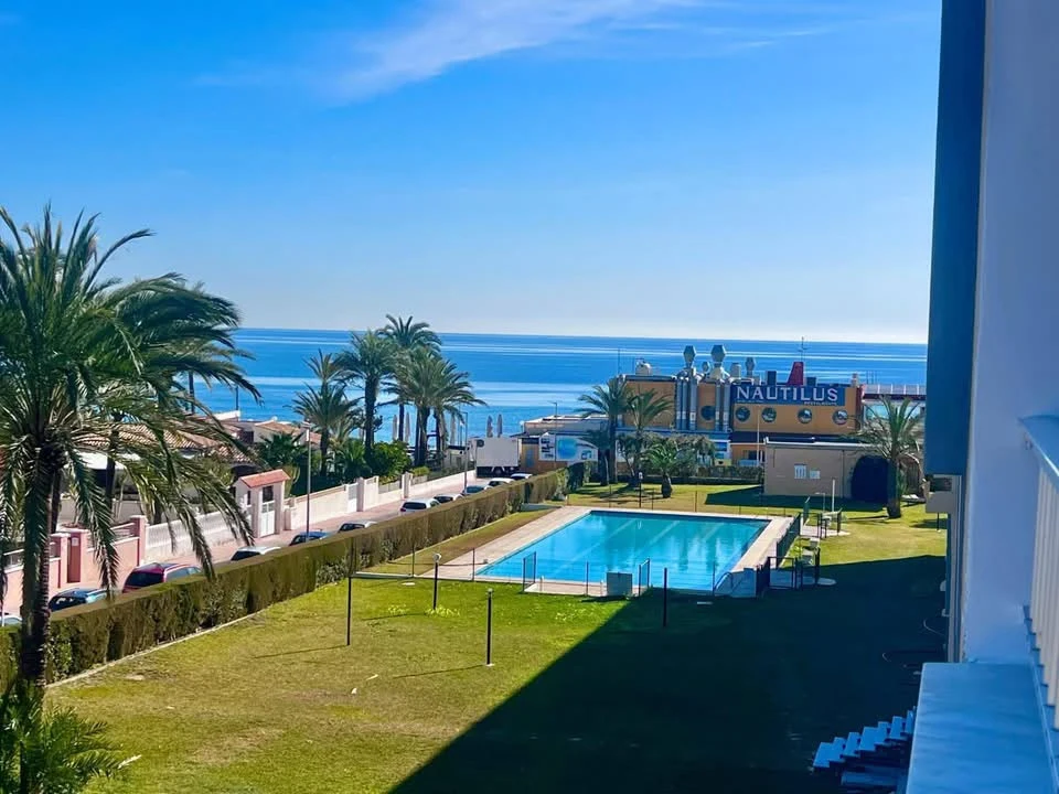apartment-punta-prima-alicante-75-m2-01