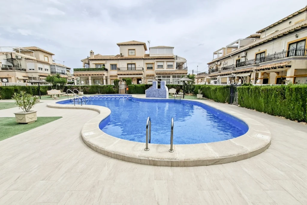 bungalow-orihuela-costa-alicante-51-m2-01