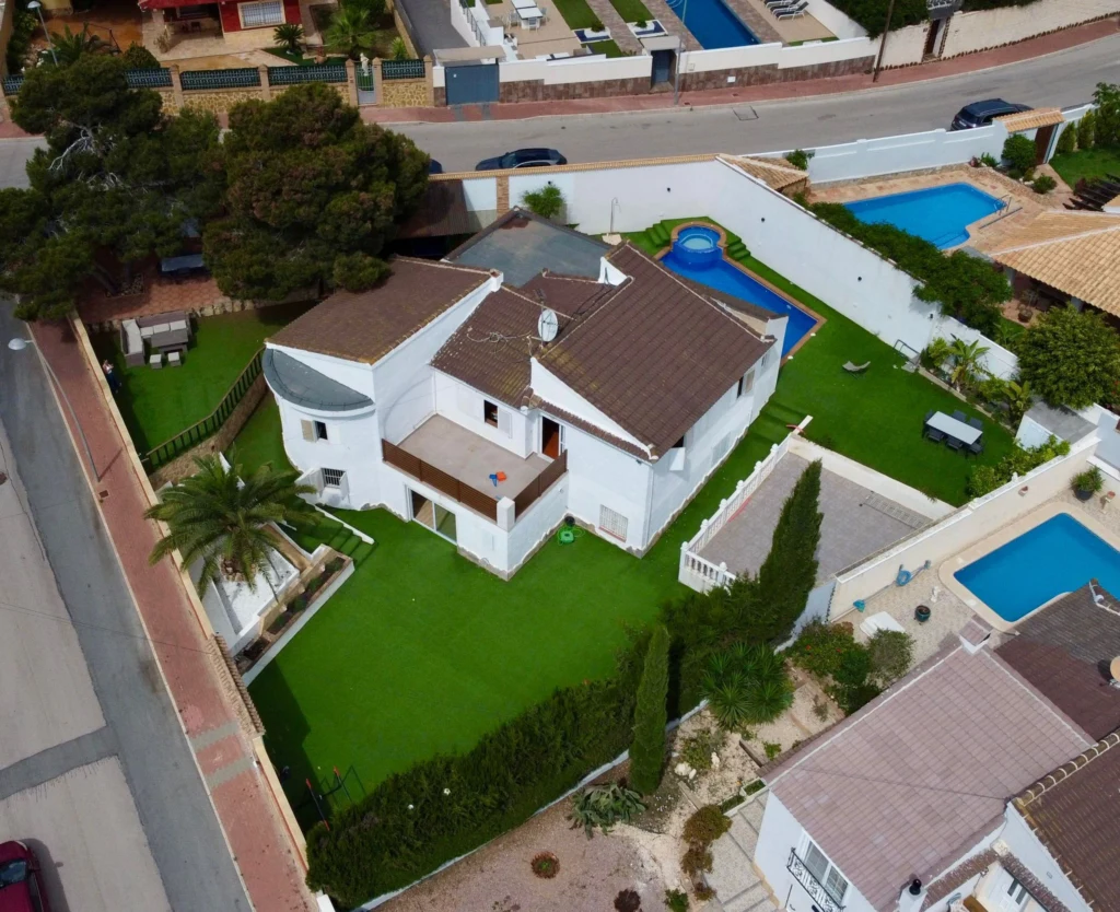 other-torrevieja-alicante-241-m2-01