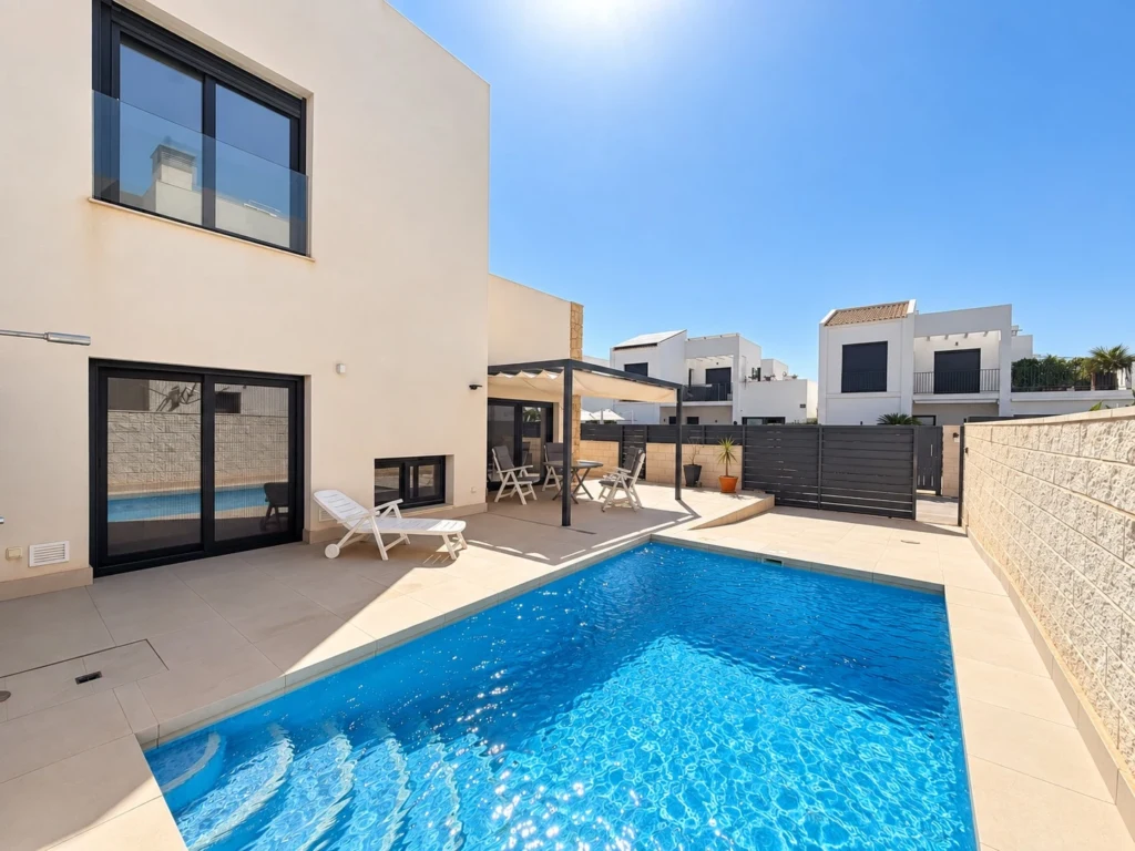 town-house-ciudad-quesada-alicante-84-m2-01