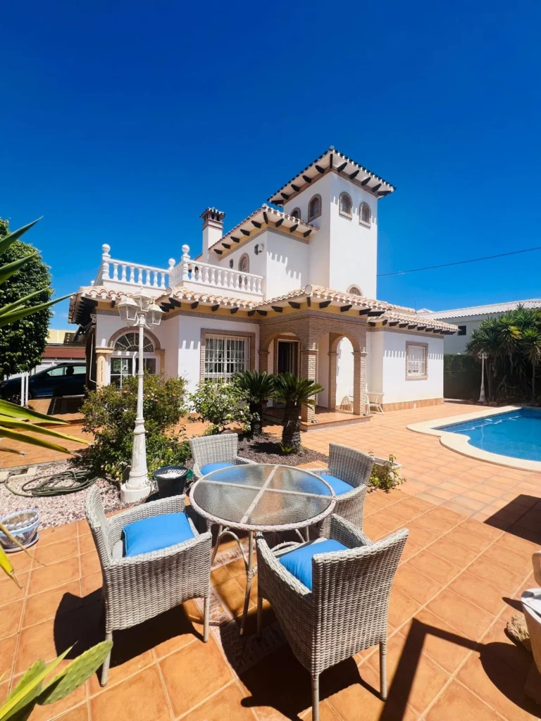 villa-orihuela-costa-166-m2-01