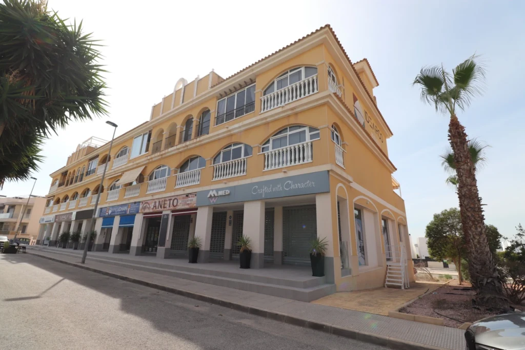 town-house-benijofar-alicante-85-m2-01