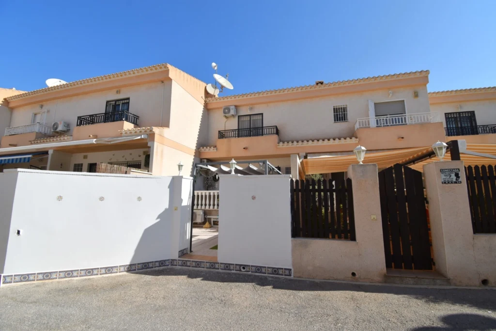 town-house-orihuela-costa-alicante-167-m2-01