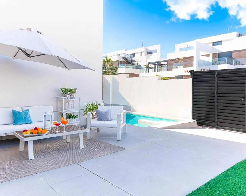 villa-benijofar-alicante-198-m2-02
