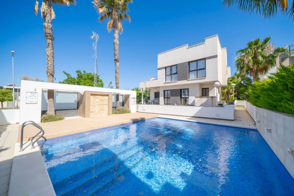 villa-ciudad-quesada-rojales-alicante-122-m2-01