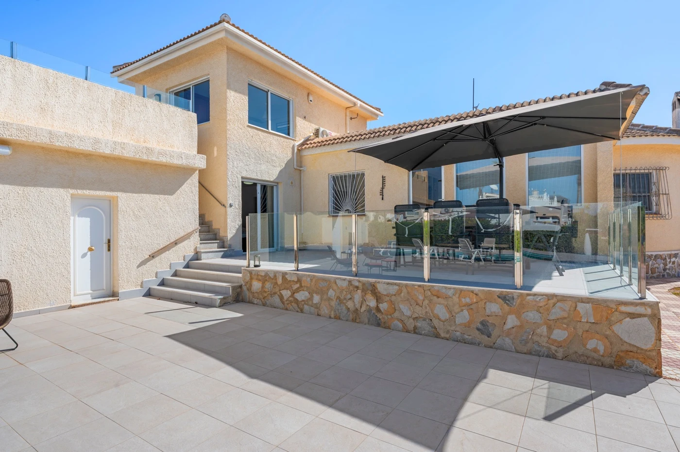 villa-ciudad-quesada-rojales-alicante-250-m2-13