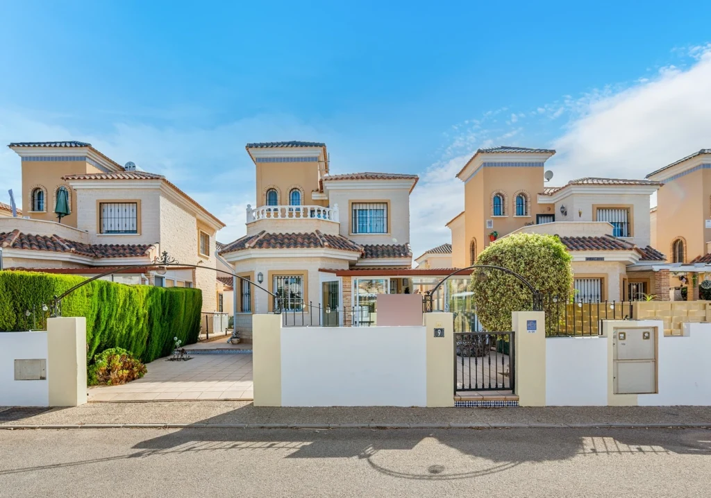 villa-guardamar-del-segura-alicante-109-m2-01