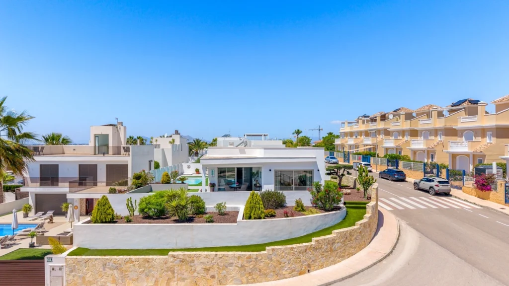 villa-la-marina-alicante-126-m2-01