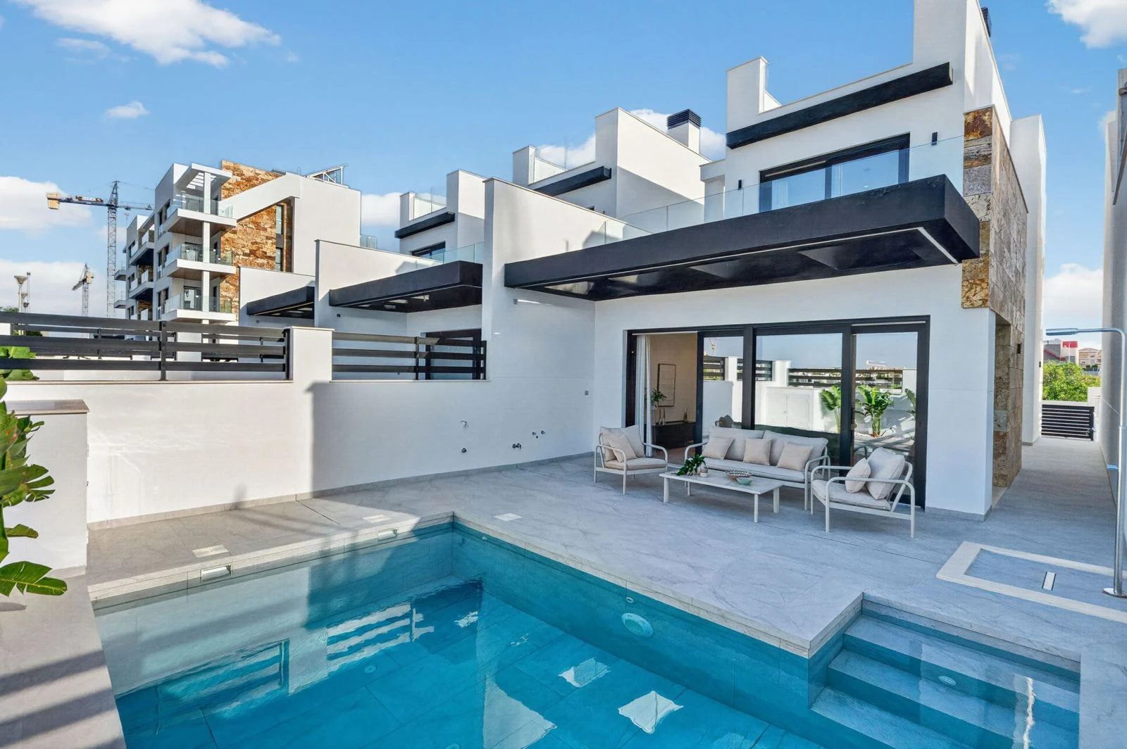 villa-torrevieja-alicante-115-m2-01